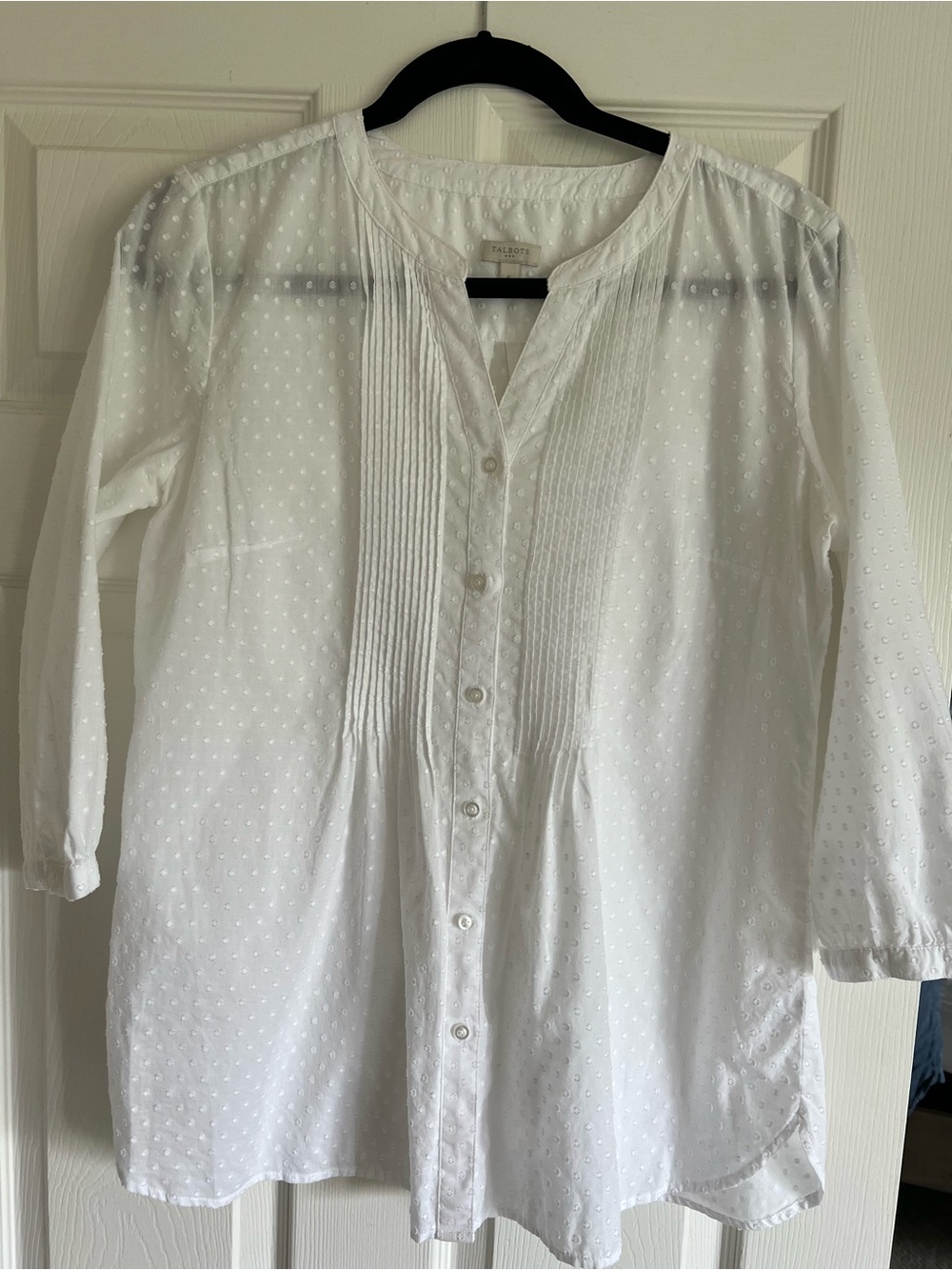 Talbot’s White Swiss Dot Button-Front Tunic Blouse
